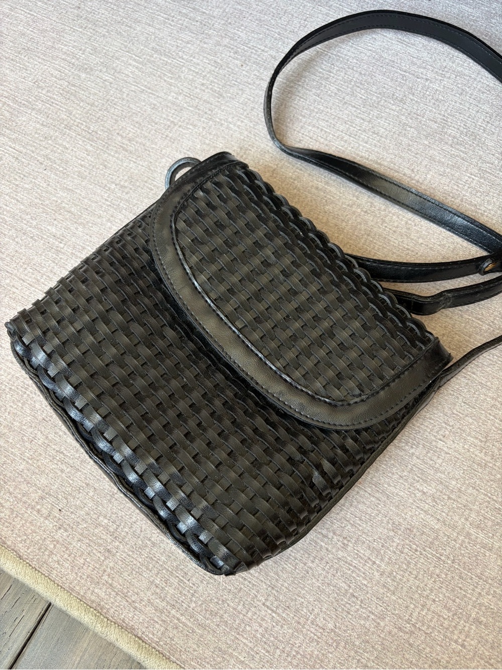 Woven Vegan Leather Black Crossbody Bag - Unbranded